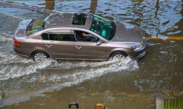 車內進水